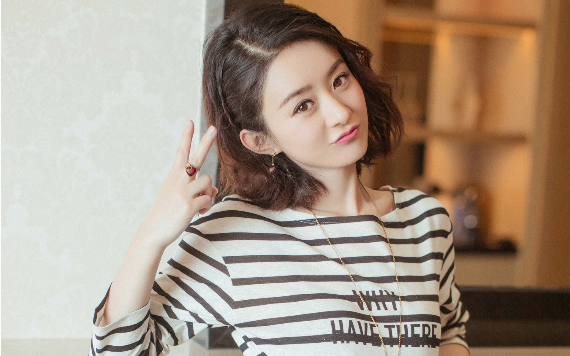 哈斯克决赛中段加速领跑赛道,哈克里斯集锦