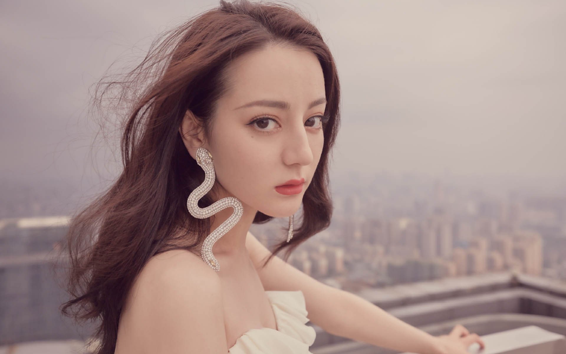 爱游戏app活动-谢佩玲决赛冲刺阶段爆发力惊艳全场，谢佩伦个人简介